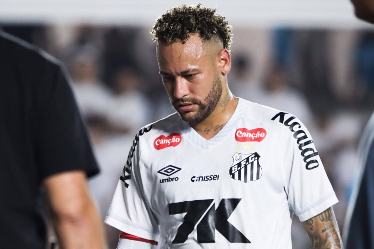 九游APP-每体：内马尔状态低迷遭猛烈批评，世界杯前景堪忧